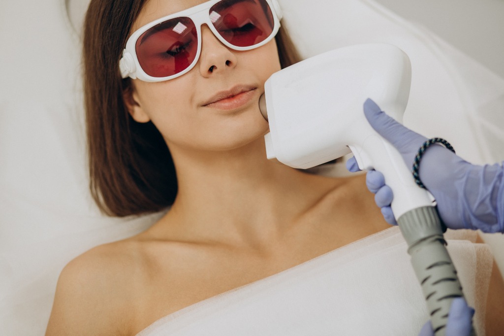 Layanan IPL (Intense Pulsed Light) ENS Skin Specialist